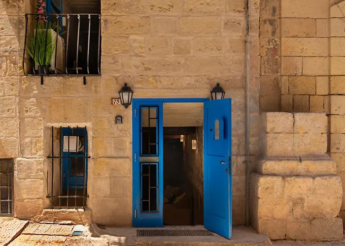 75 St Christopher Street, Valletta